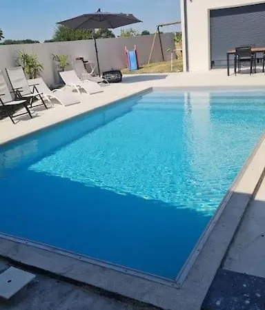 Magnifique Avec Piscine Et *