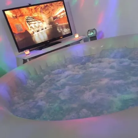 Magnifique Avec Piscine Et *