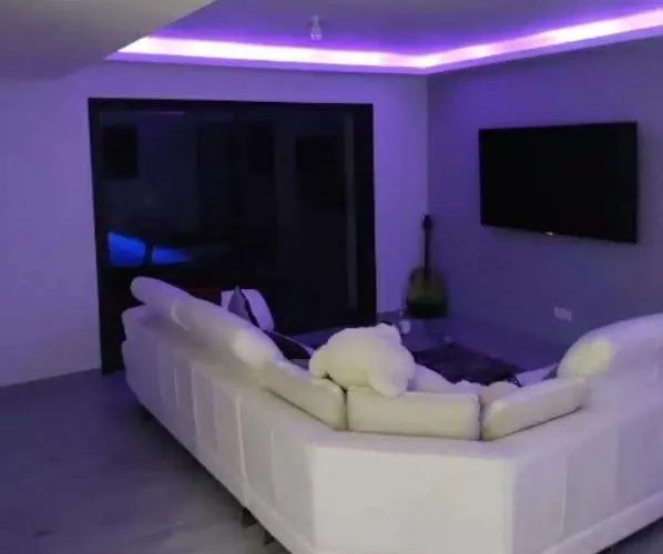 Magnifique Avec Piscine Et Merville (Haute-Garonne)