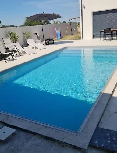 Magnifique Avec Piscine Et *