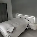 ヴィラ Magnifique Avec Piscine Et Merville