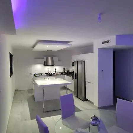 Magnifique Avec Piscine Et *