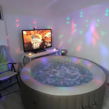 Magnifique Avec Piscine Et *