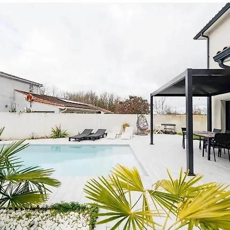 Magnifique Avec Piscine Et * Merville